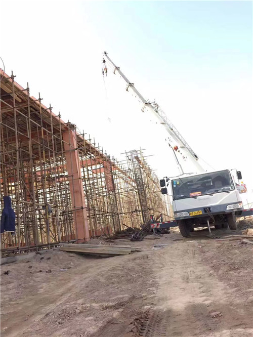 四川吊车作业的安全注意事项有哪些？